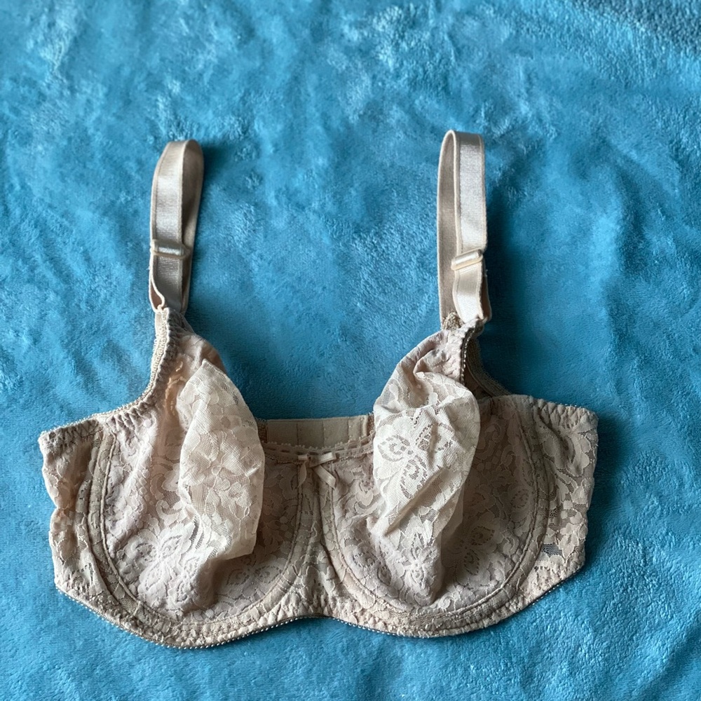 Vintage lace bra